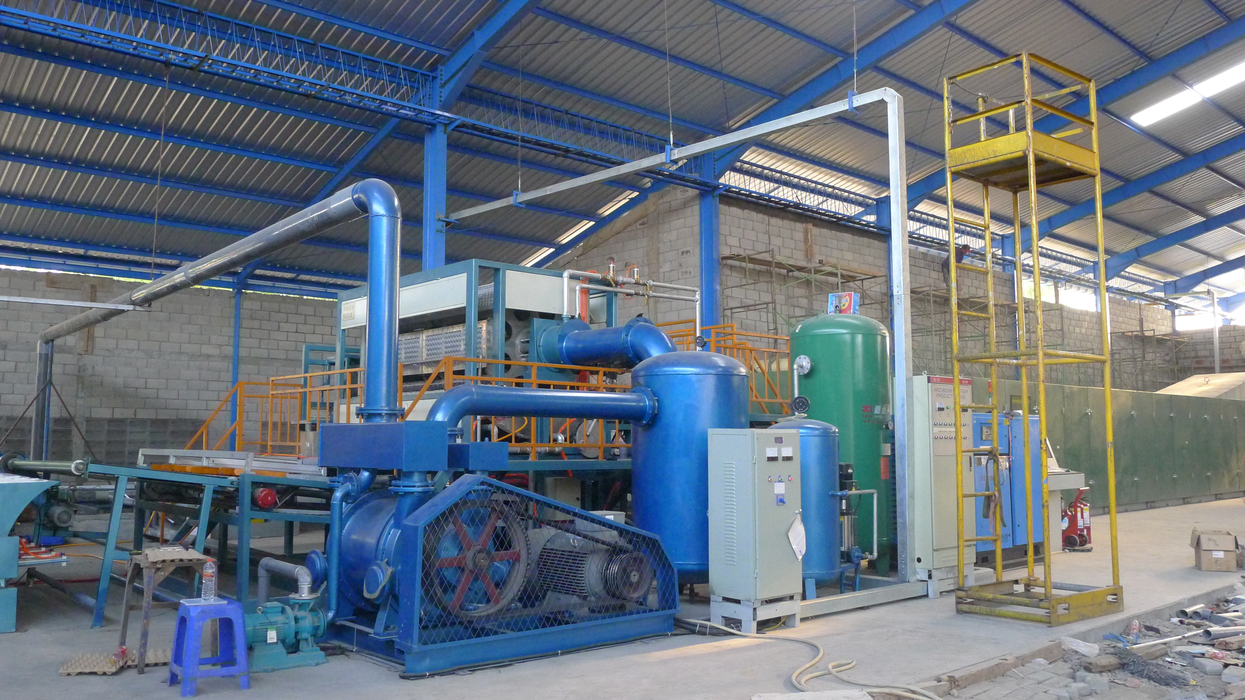 蛋托機(jī)、蛋托生產(chǎn)線(xiàn)、雞蛋托盤(pán)機(jī)，請(qǐng)致電宏潤(rùn)包裝