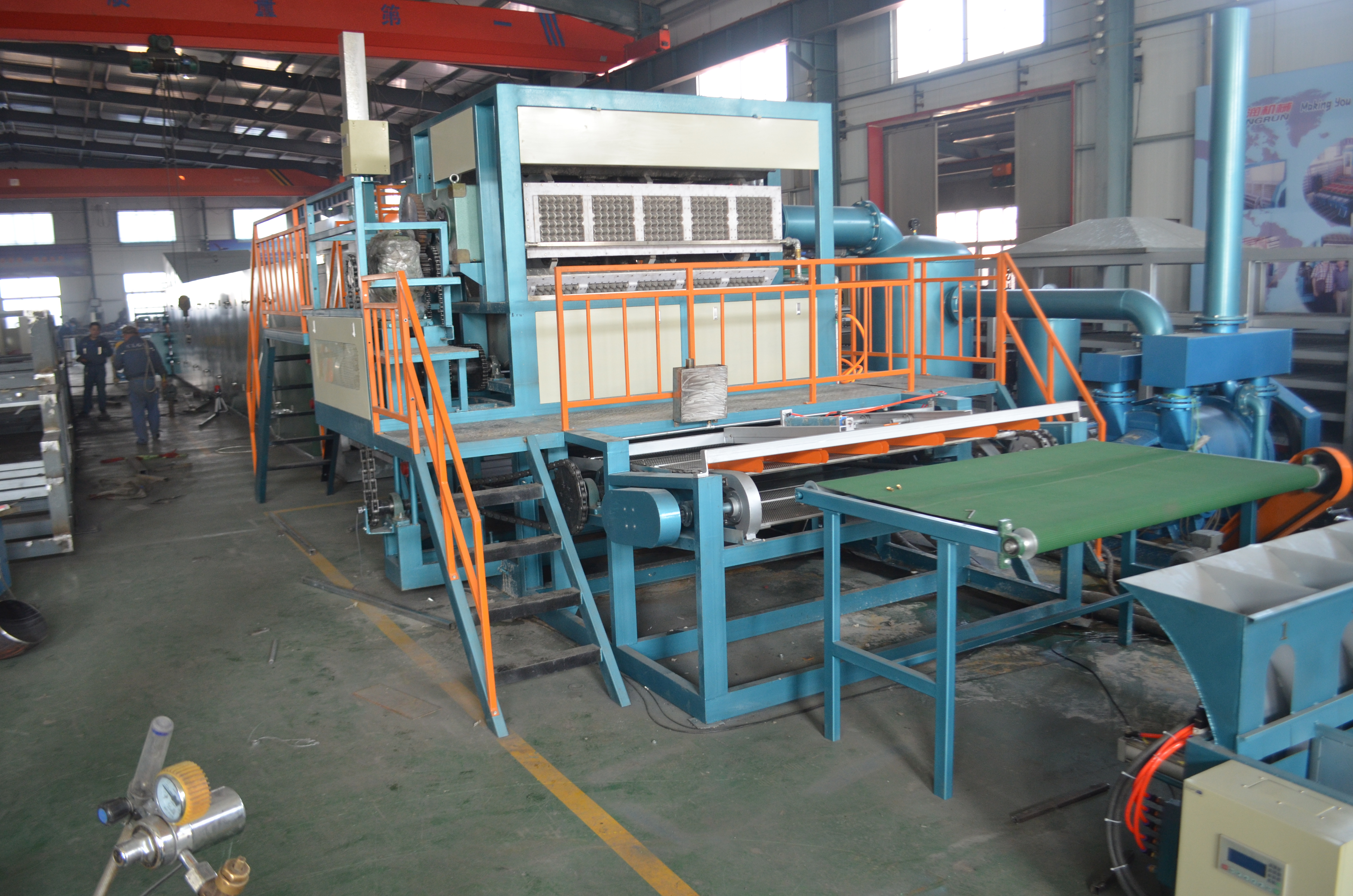 蛋托機(jī)、蛋托生產(chǎn)線(xiàn)、雞蛋托盤(pán)機(jī)，請(qǐng)致電宏潤(rùn)包裝